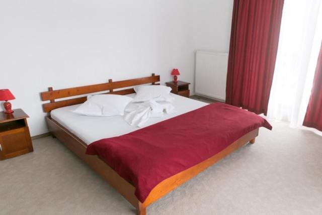 Cabana Izvoarele Doftanei Trăisteni Exteriör bild