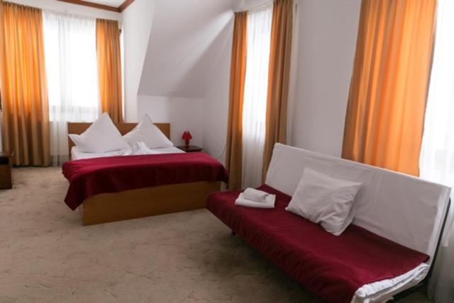 Cabana Izvoarele Doftanei Trăisteni Exteriör bild